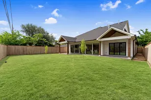 6711 Housman St, Houston, TX 77055 - Photo 10