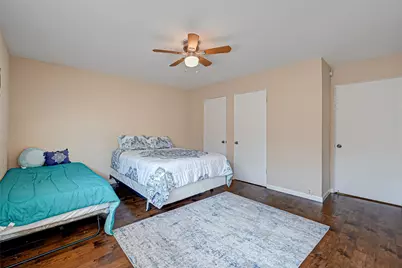 2121 Fountain View Drive #16, Houston, TX 77057 - Photo 22