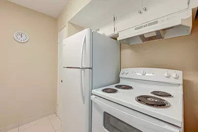 2121 Fountain View Drive #16, Houston, TX 77057 - Photo 16