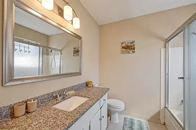 2121 Fountain View Drive #16, Houston, TX 77057 - Photo 24