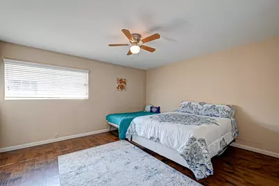 2121 Fountain View Drive #16, Houston, TX 77057 - Photo 20