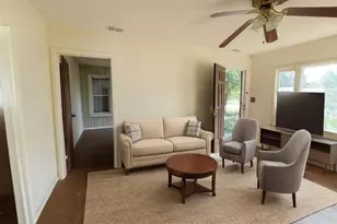 555 S Reagan St, San Benito, TX 78586 - Photo 4