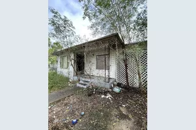 555 S Reagan Street, San Benito, TX 78586 - Photo 1