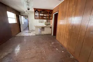 555 S Reagan St, San Benito, TX 78586 - Photo 4