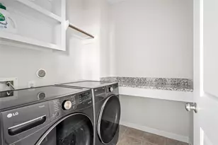 8923 Highgate Ln, Houston, TX 77080 - Photo 18