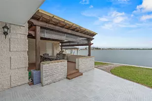 36 S Shore Dr, Galveston, TX 77551 - Photo 36
