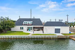36 S Shore Dr, Galveston, TX 77551 - Photo 2