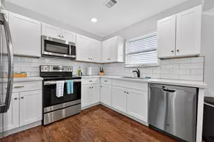 2212 Rosewood St, Houston, TX 77004 - Photo 8