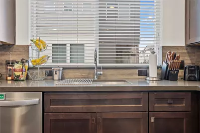 317 Eado Park Circle, Houston, TX 77020 - Photo 20