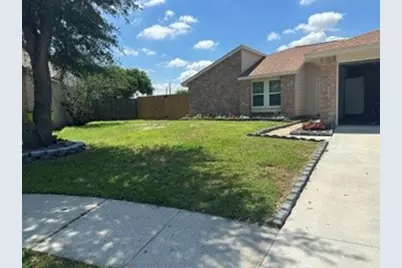 1914 Quail Green Court, Missouri City, TX 77489 - Photo 2