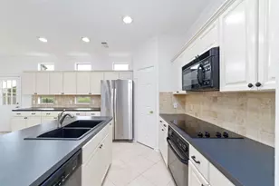 8030 Loyel Pointe Dr, Houston, TX 77064 - Photo 12