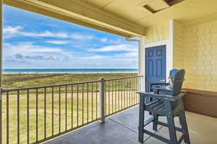 4241 Pointe W Dr, Galveston, TX 77554 - Photo 38