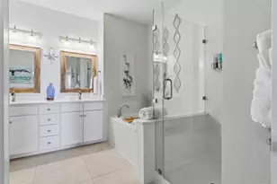 4241 Pointe W Dr, Galveston, TX 77554 - Photo 18