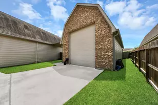 6702 Falcon Ridge, Manvel, TX 77578 - Photo 36