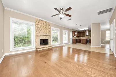 114 Lindencrest Court, Sugar Land, TX 77479 - Photo 12