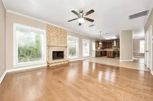 114 Lindencrest Ct, Sugar Land, TX 77479 - Photo 12