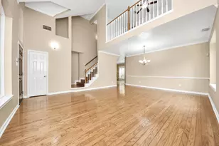 114 Lindencrest Ct, Sugar Land, TX 77479 - Photo 8