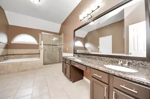 114 Lindencrest Ct, Sugar Land, TX 77479 - Photo 32