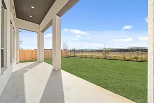 18806 Truman Trl, Conroe, TX 77302 - Photo 16