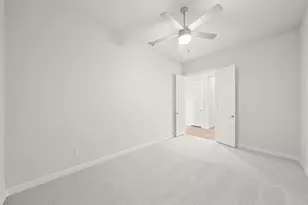 18806 Truman Trl, Conroe, TX 77302 - Photo 14