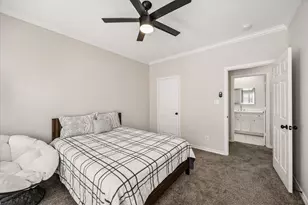 1933 Woodbury St, Houston, TX 77030 - Photo 32