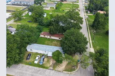 403 Young Street, Willis, TX 77378 - Photo 6
