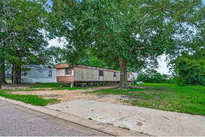 403 Young Street, Willis, TX 77378 - Photo 4