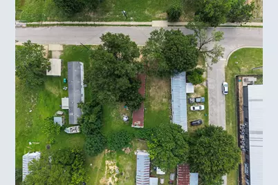 403 Young Street, Willis, TX 77378 - Photo 16
