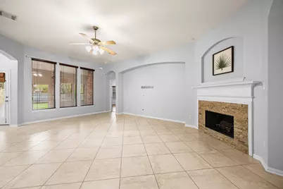802 Floriencia Street, Sugar Land, TX 77479 - Photo 10