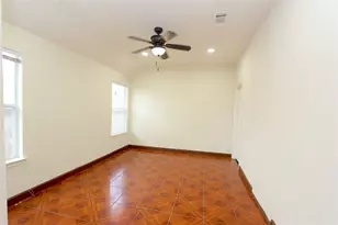 4823 Canyon Blanco Dr, Houston, TX 77045 - Photo 8