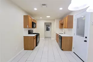 4823 Canyon Blanco Dr, Houston, TX 77045 - Photo 4