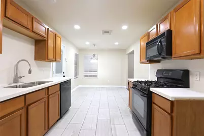 4823 Canyon Blanco Drive, Houston, TX 77045 - Photo 6