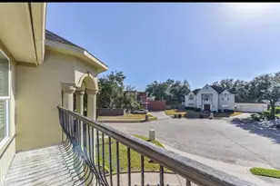 8002 Harbor Point Dr, Houston, TX 77071 - Photo 4