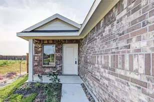 3146 Savannah Rose Dr, Angleton, TX 77515 - Photo 1