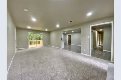 296 Kings Row, Livingston, TX 77351 - Photo 16