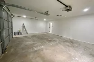 296 Kings Row, Livingston, TX 77351 - Photo 34