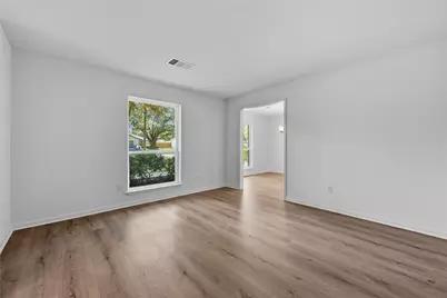 210 Ridgemont Drive, Alvin, TX 77511 - Photo 12