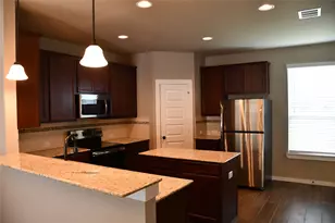 105 Wickersham, Conroe, TX 77304 - Photo 4