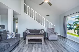 301 Commander Dr, Tiki Island, TX 77554 - Photo 6