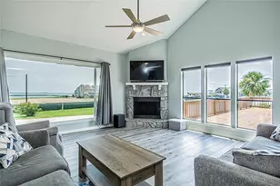 301 Commander Dr, Tiki Island, TX 77554 - Photo 10