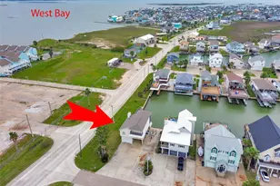 301 Commander Dr, Tiki Island, TX 77554 - Photo 32