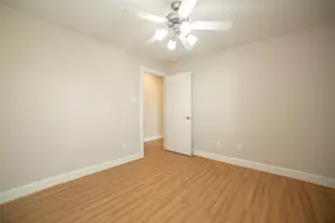 3718 Main Aspen Dr, Houston, TX 77025 - Photo 22