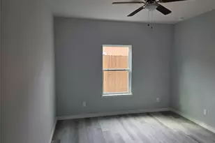 204 Dipping Strm St, Houston, TX 77076 - Photo 6