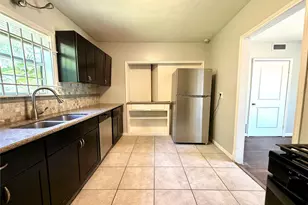 7120 Goforth St, Houston, TX 77021 - Photo 10