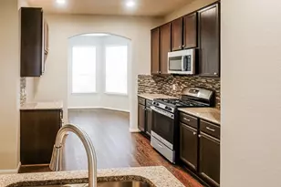 19011 Woodland Leaf Ln, Tomball, TX 77375 - Photo 8