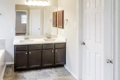 19011 Woodland Leaf Lane, Tomball, TX 77375 - Photo 10
