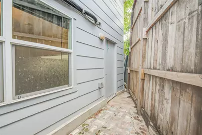1433 Cedar Post Lane #10, Houston, TX 77055 - Photo 28