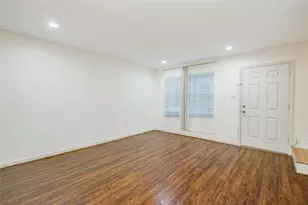 1433 Cedar Post Ln, Houston, TX 77055 - Photo 10