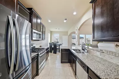 342 Kendall Crest Drive, Alvin, TX 77511 - Photo 10