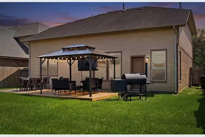 342 Kendall Crest Drive, Alvin, TX 77511 - Photo 4